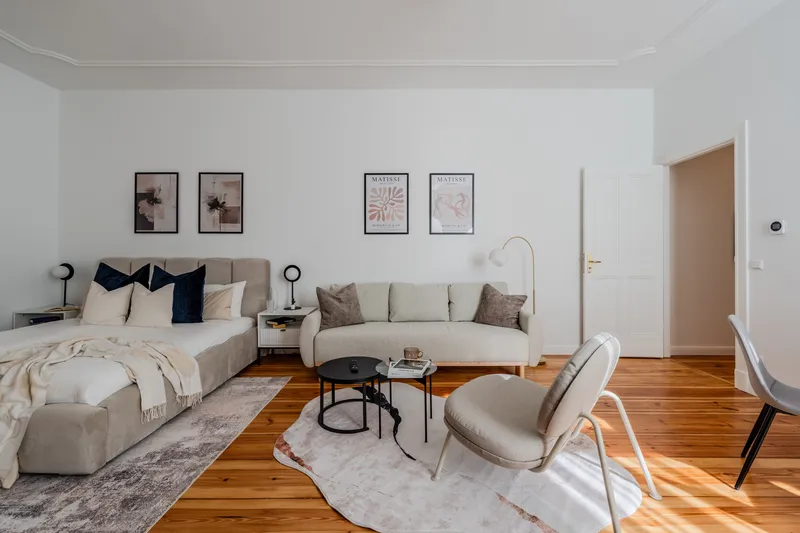 Erstbezug - Möbliertes Altbau-Studio am Südstern, provisionsfrei — photo 1